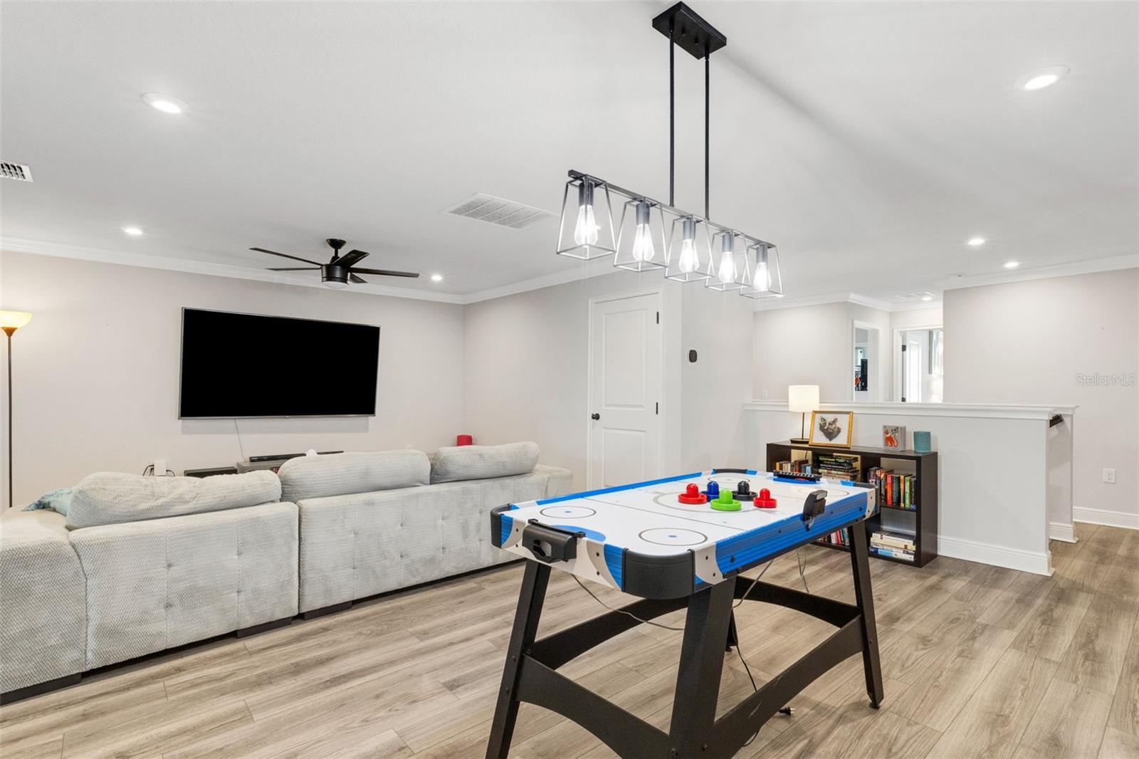 19298 BLUE POND DR, LUTZ, FL, 33558