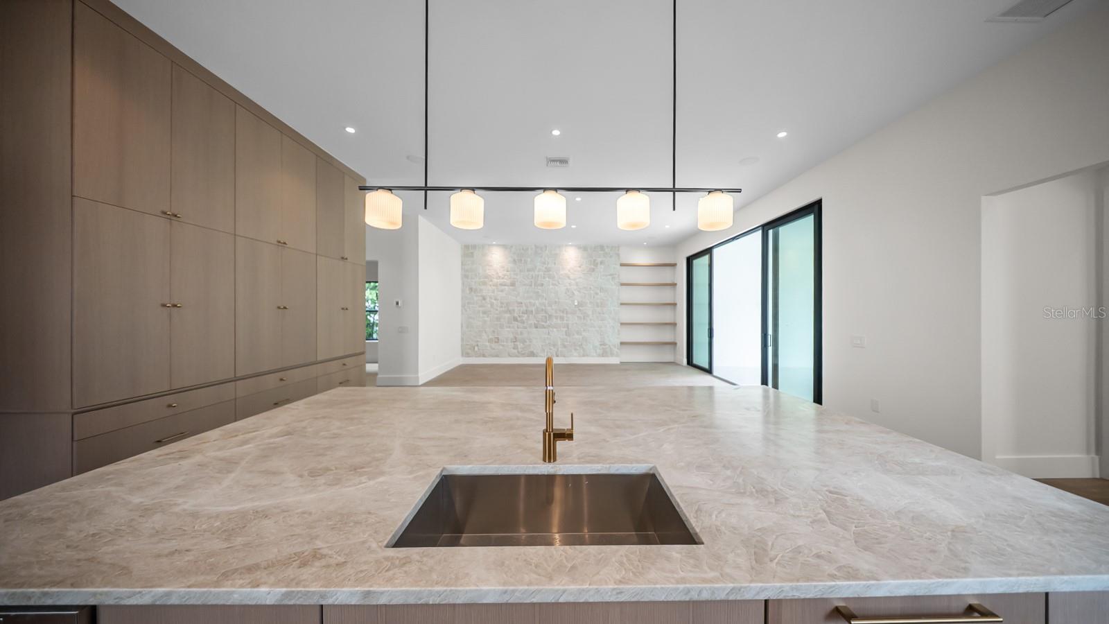 1833 BAYLARIAN BLVD, ORLANDO, FL, 32806