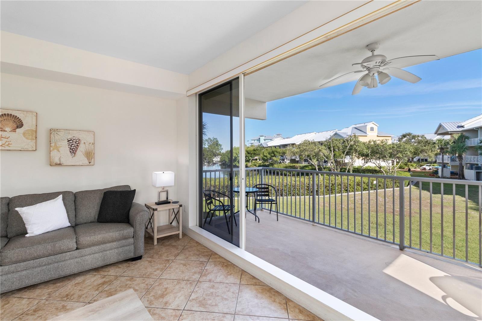 3255 MANGROVE POINT DR, RUSKIN, FL, 33570
