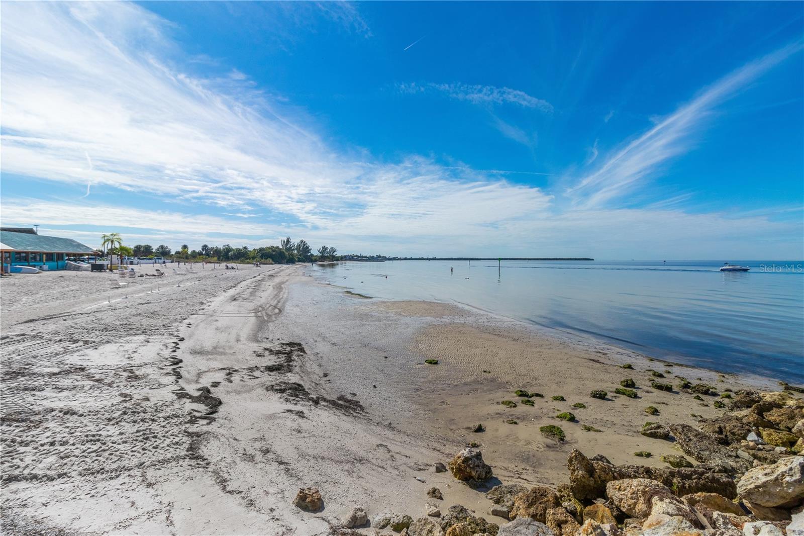 3255 MANGROVE POINT DR, RUSKIN, FL, 33570