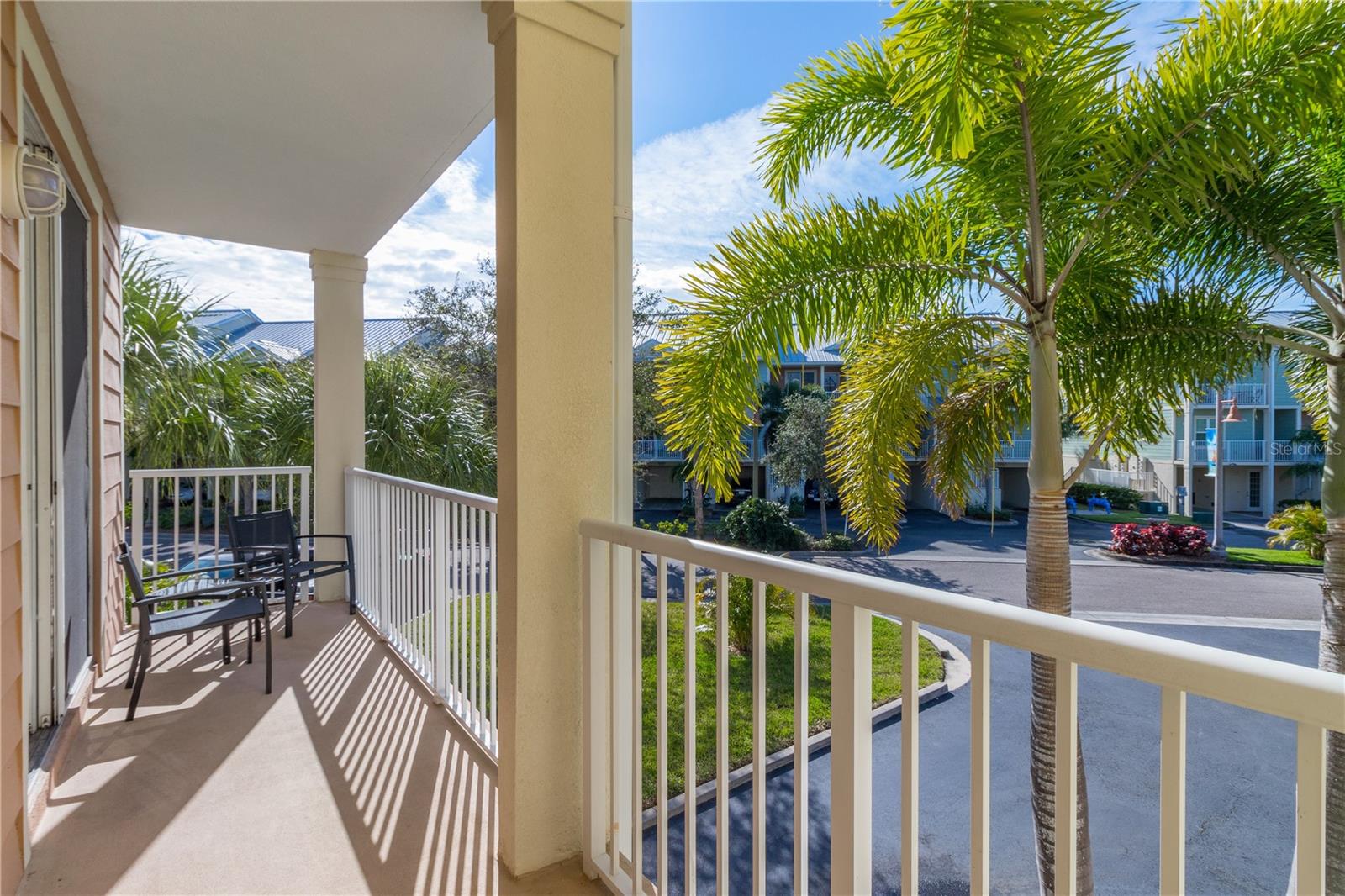3255 MANGROVE POINT DR, RUSKIN, FL, 33570