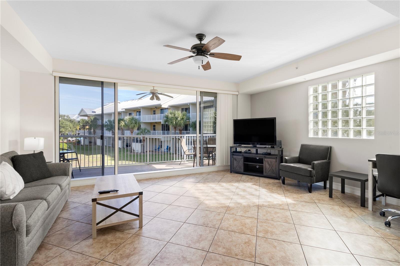 3255 MANGROVE POINT DR, RUSKIN, FL, 33570