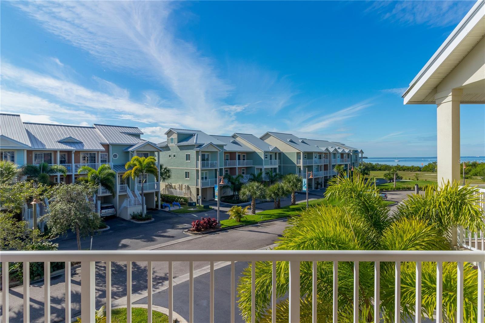 3255 MANGROVE POINT DR, RUSKIN, FL, 33570