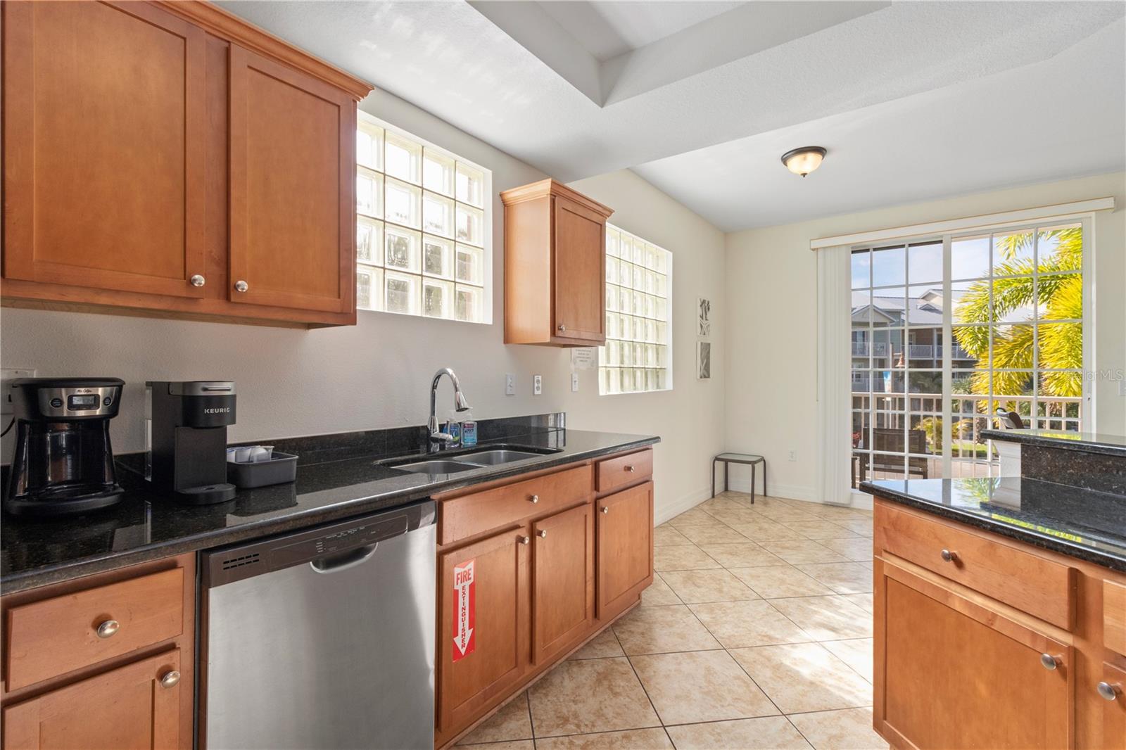 3255 MANGROVE POINT DR, RUSKIN, FL, 33570