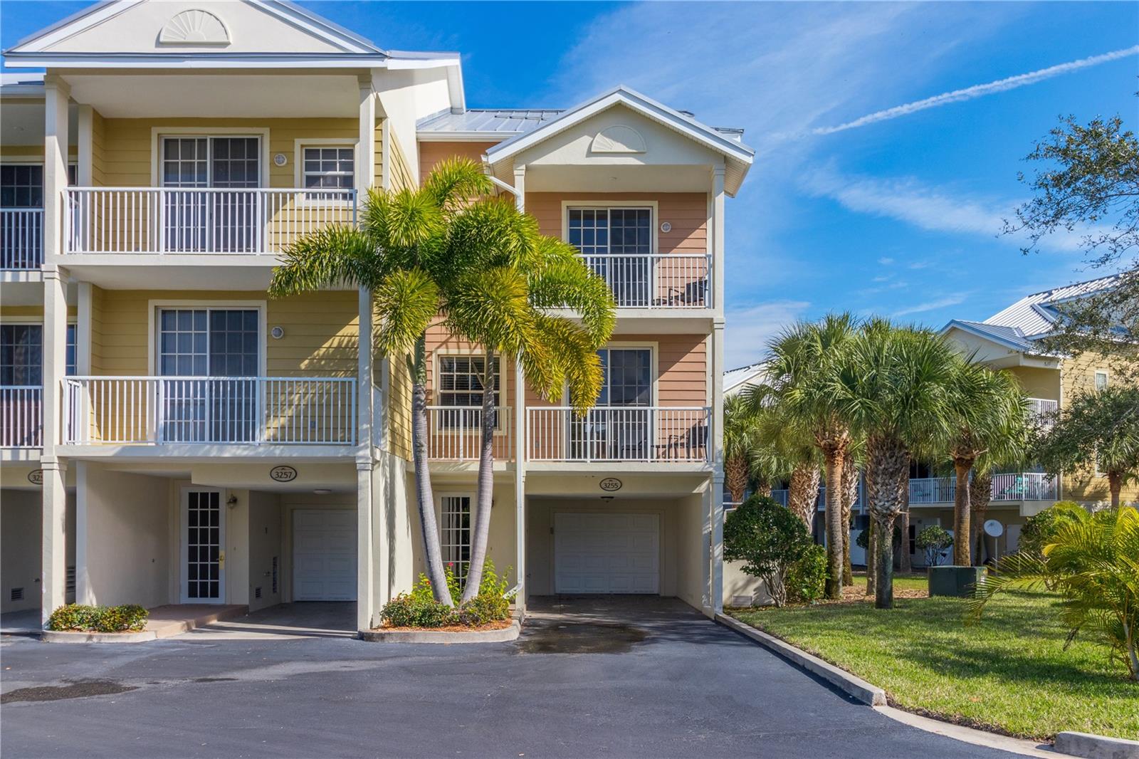 3255 MANGROVE POINT DR, RUSKIN, FL, 33570