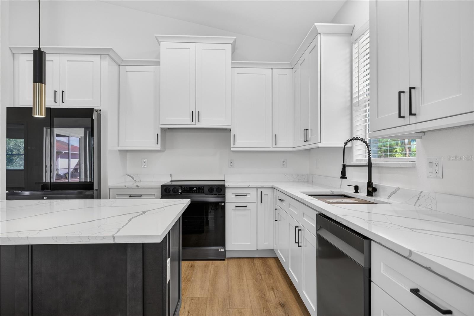 107 BEBB CT, ROTONDA WEST, FL, 33947