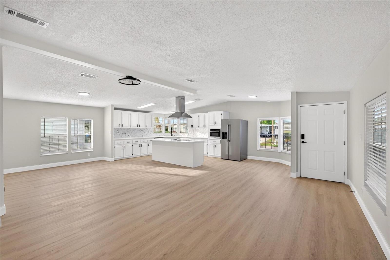 3009 MANATEE RD, TAVARES, FL, 32778