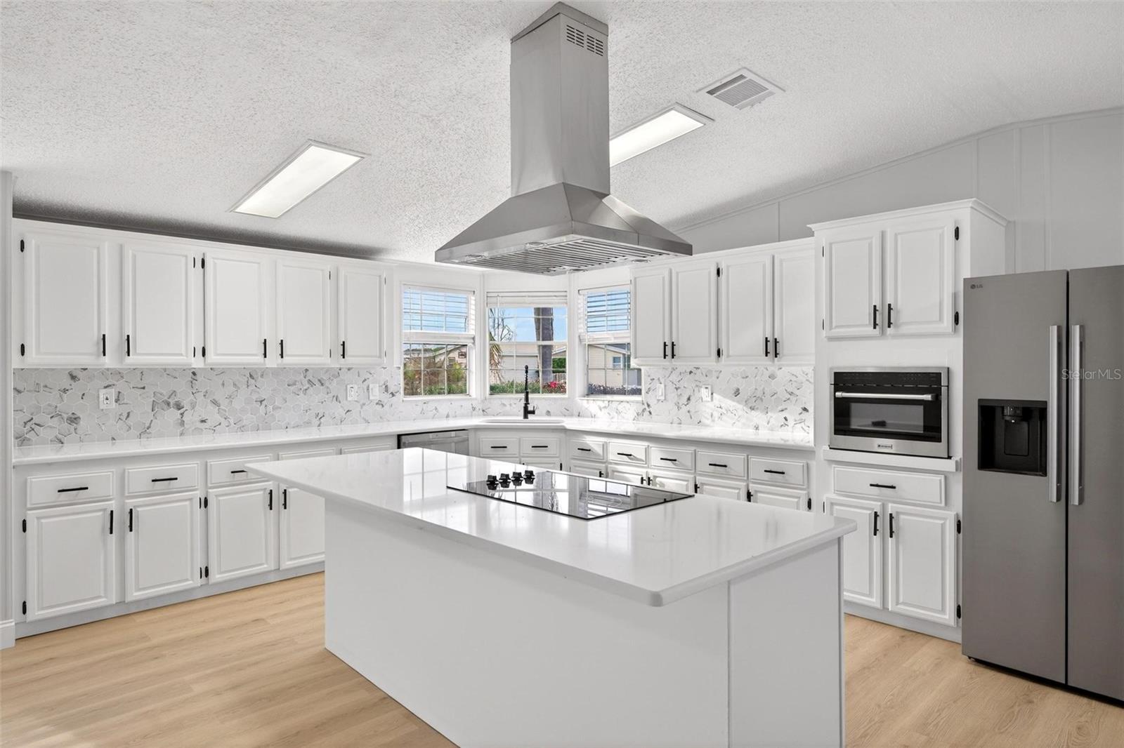 3009 MANATEE RD, TAVARES, FL, 32778