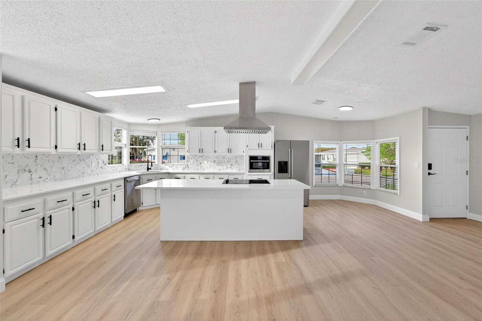 3009 MANATEE RD, TAVARES, FL, 32778