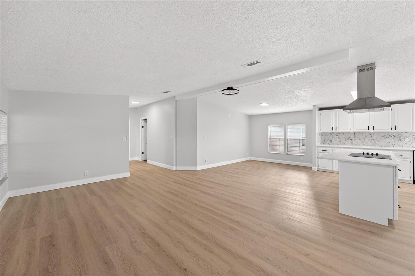 3009 MANATEE RD, TAVARES, FL, 32778