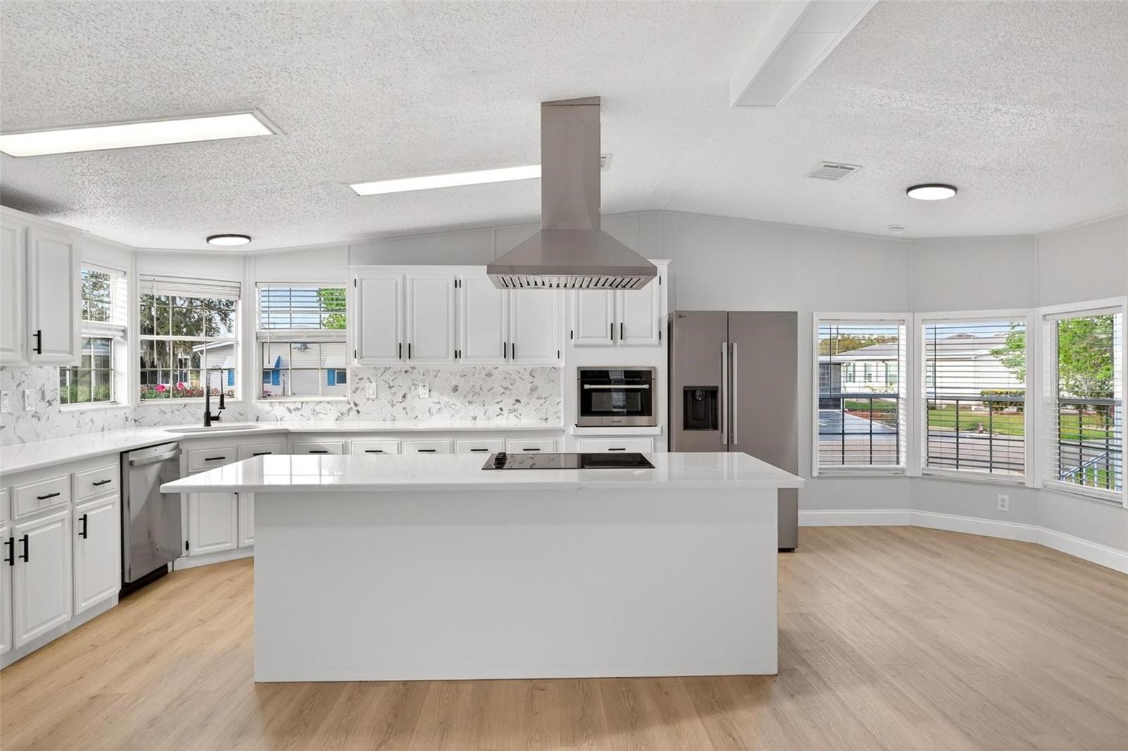 3009 MANATEE RD, TAVARES, FL, 32778