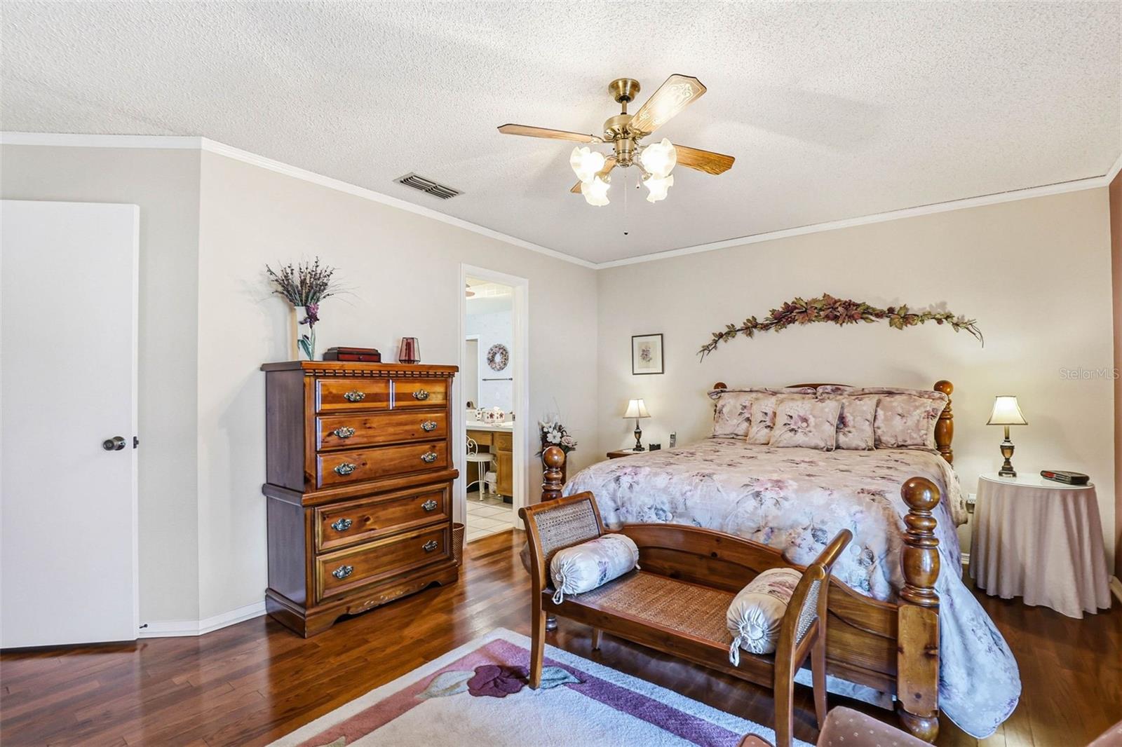 9727 FOX CHAPEL RD, TAMPA, FL, 33647