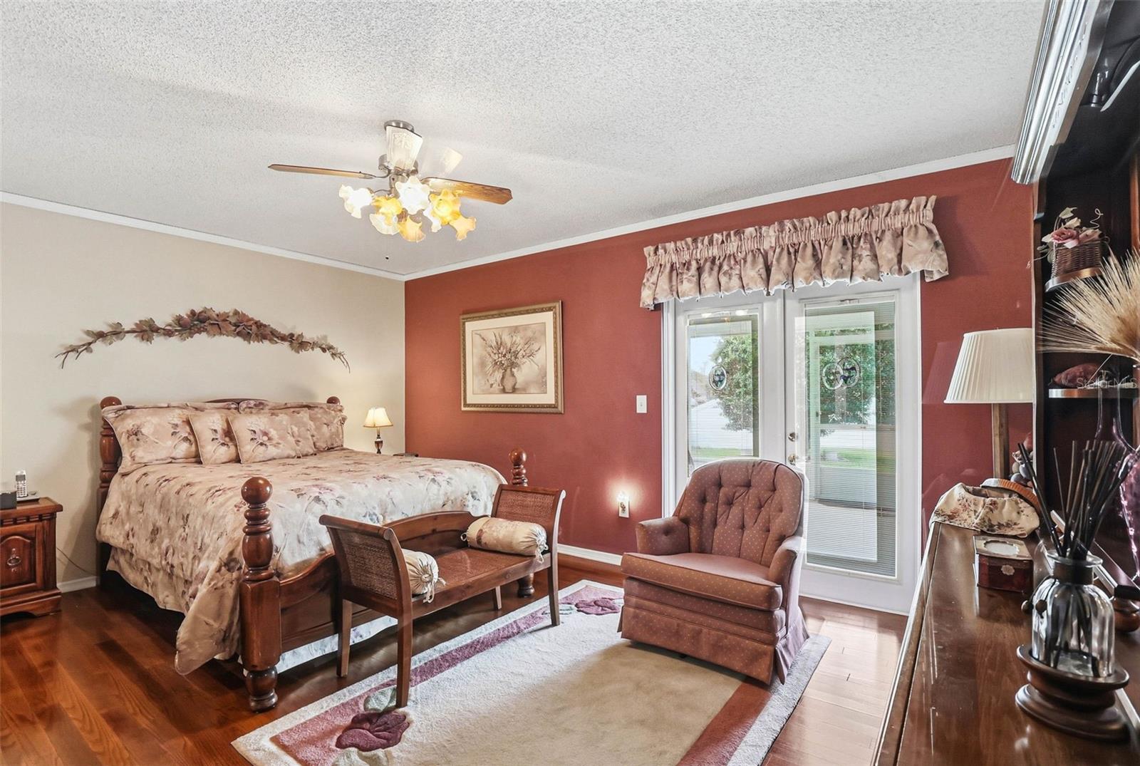 9727 FOX CHAPEL RD, TAMPA, FL, 33647