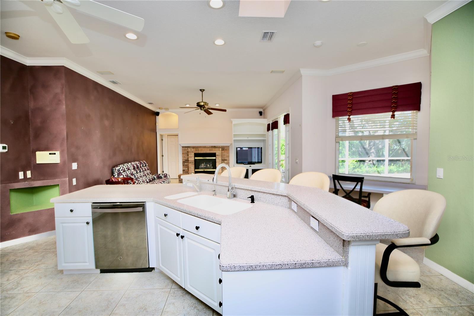 2686 CRYSTAL CIR, DUNEDIN, FL, 34698