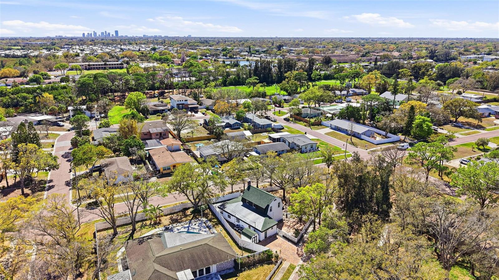 301 81ST AVE NE, ST PETERSBURG, FL, 33702