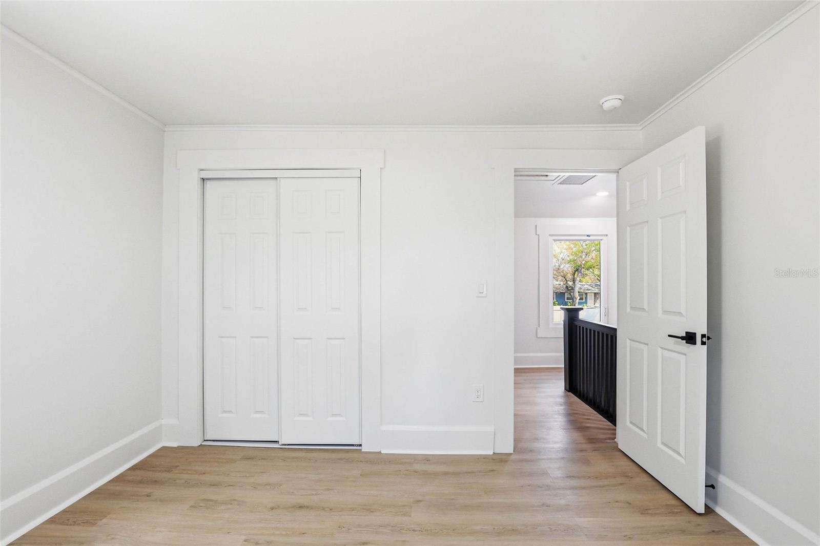 301 81ST AVE NE, ST PETERSBURG, FL, 33702