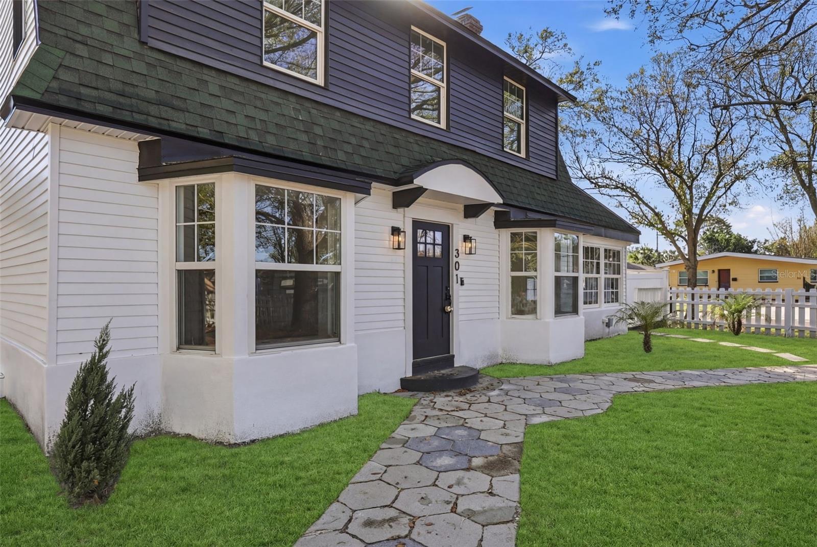 301 81ST AVE NE, ST PETERSBURG, FL, 33702