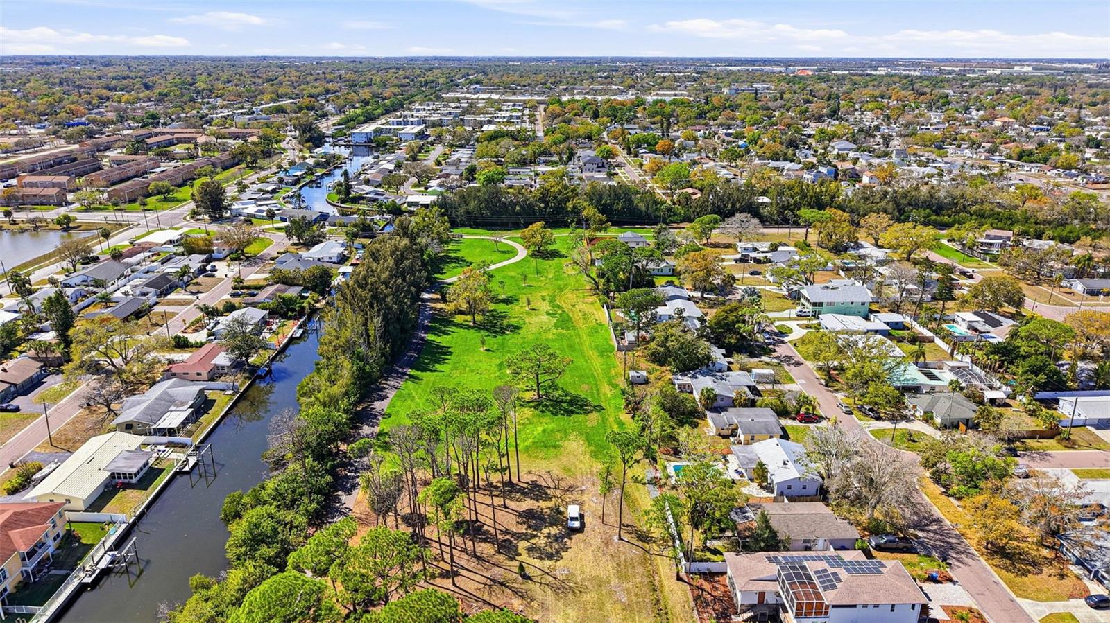 301 81ST AVE NE, ST PETERSBURG, FL, 33702