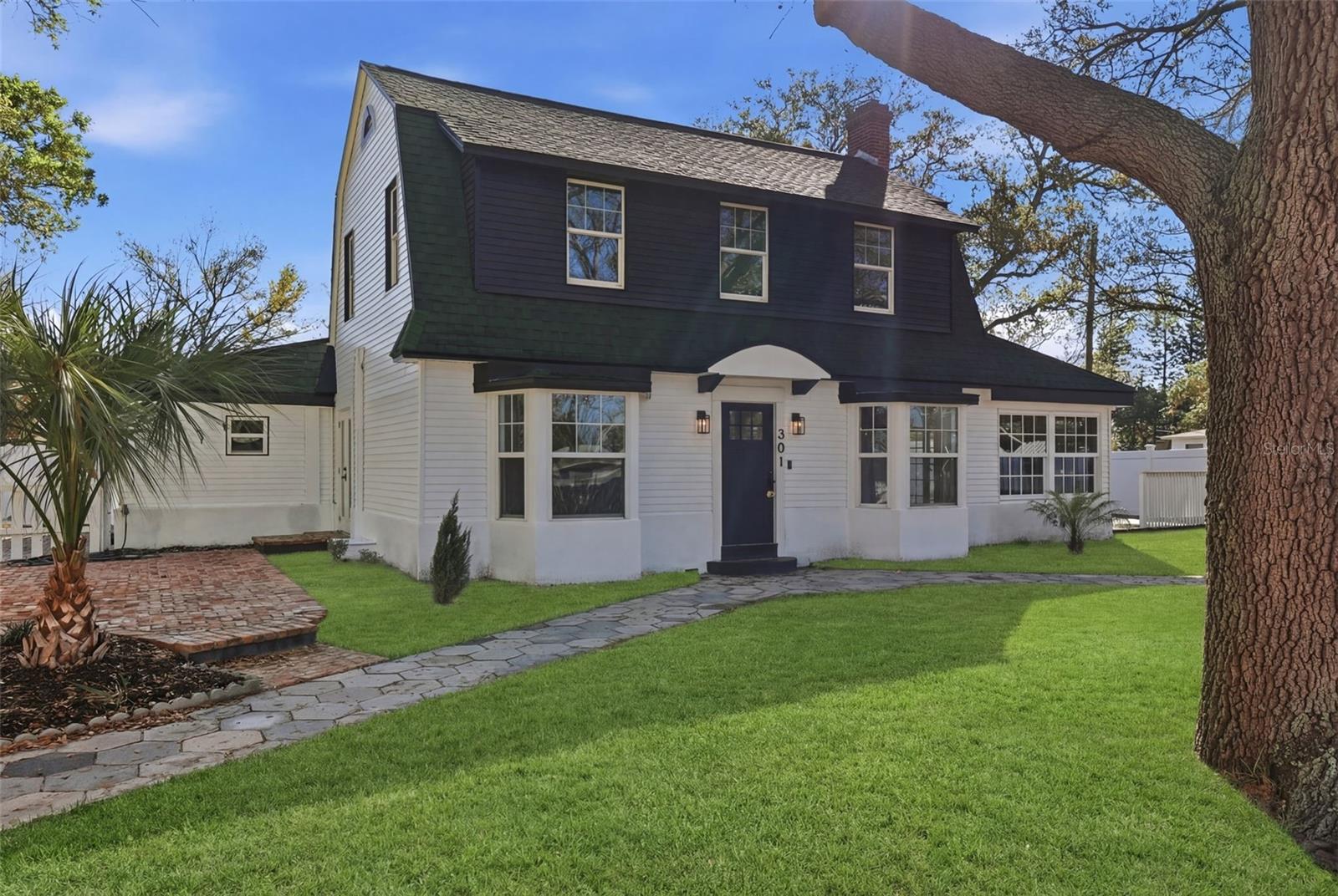 301 81ST AVE NE, ST PETERSBURG, FL, 33702