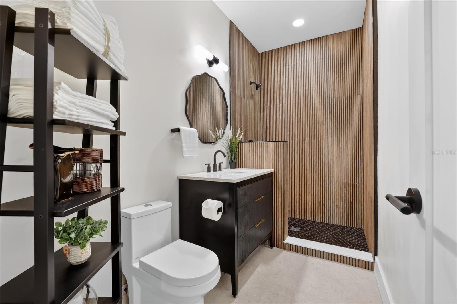 1213 E CLIFTON ST, TAMPA, FL, 33604