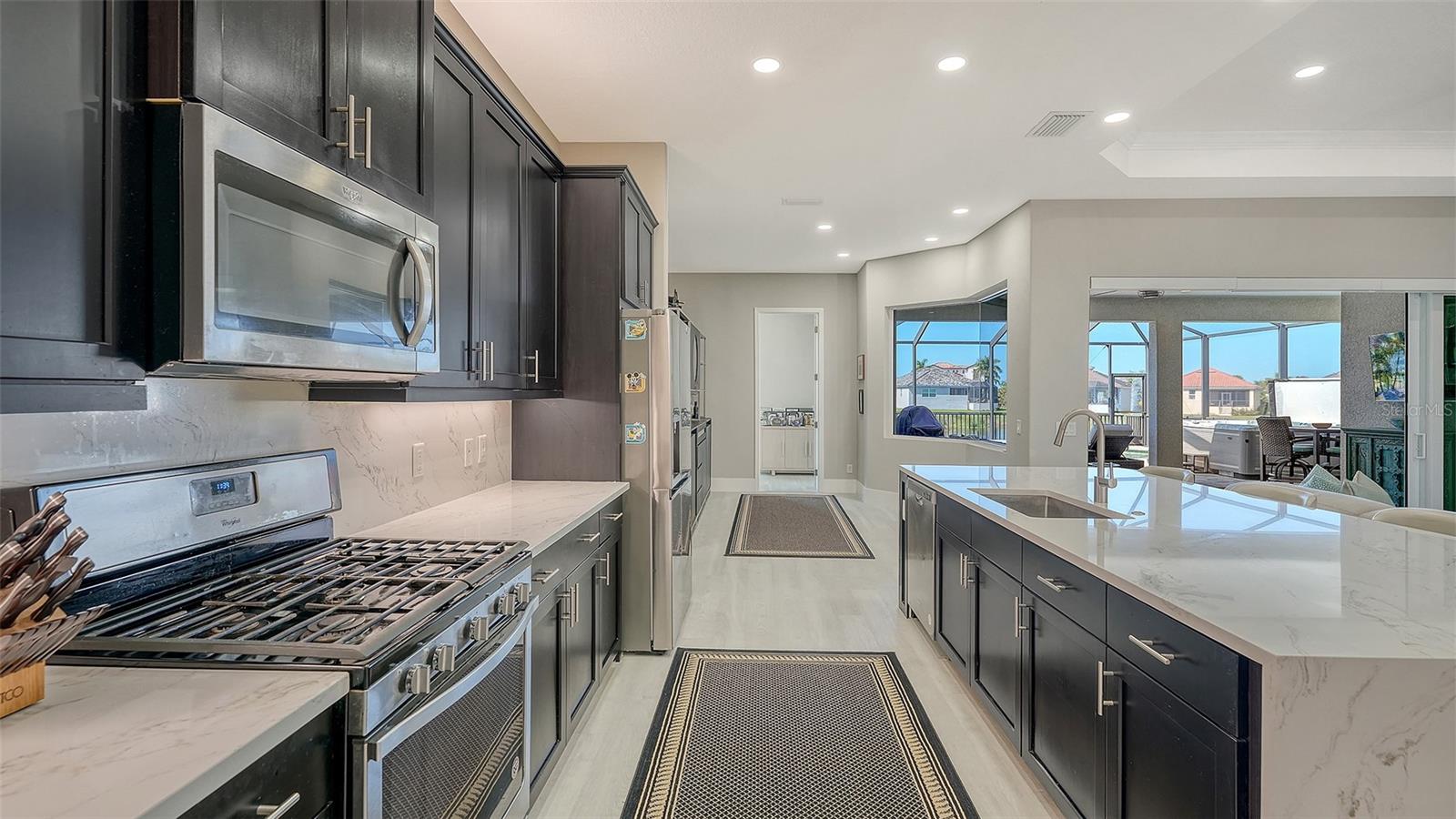 6220 SIGNATURE POINTE LN, BRADENTON, FL, 34210