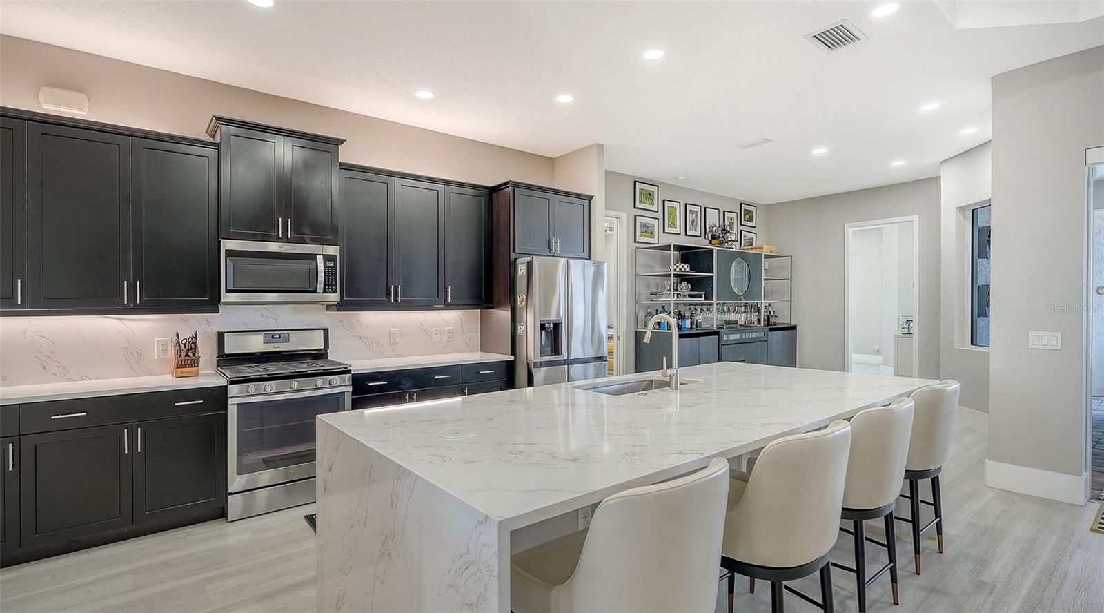 6220 SIGNATURE POINTE LN, BRADENTON, FL, 34210