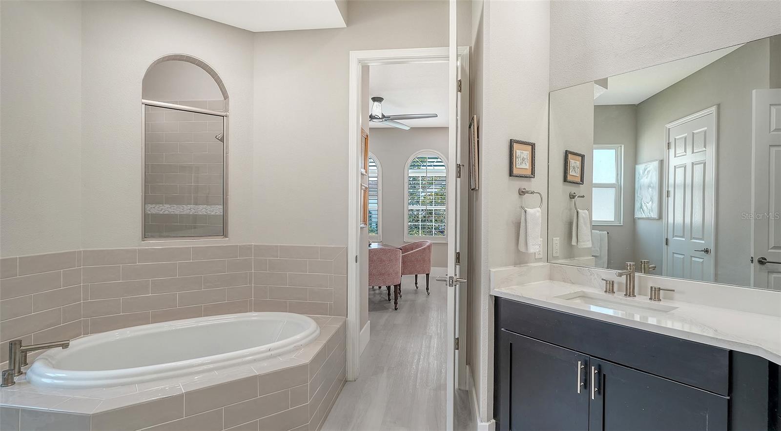 6220 SIGNATURE POINTE LN, BRADENTON, FL, 34210