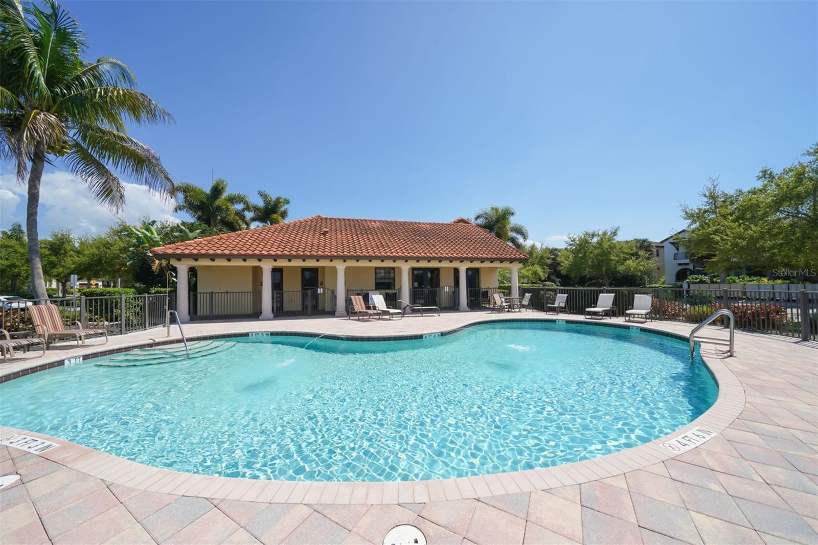 6220 SIGNATURE POINTE LN, BRADENTON, FL, 34210