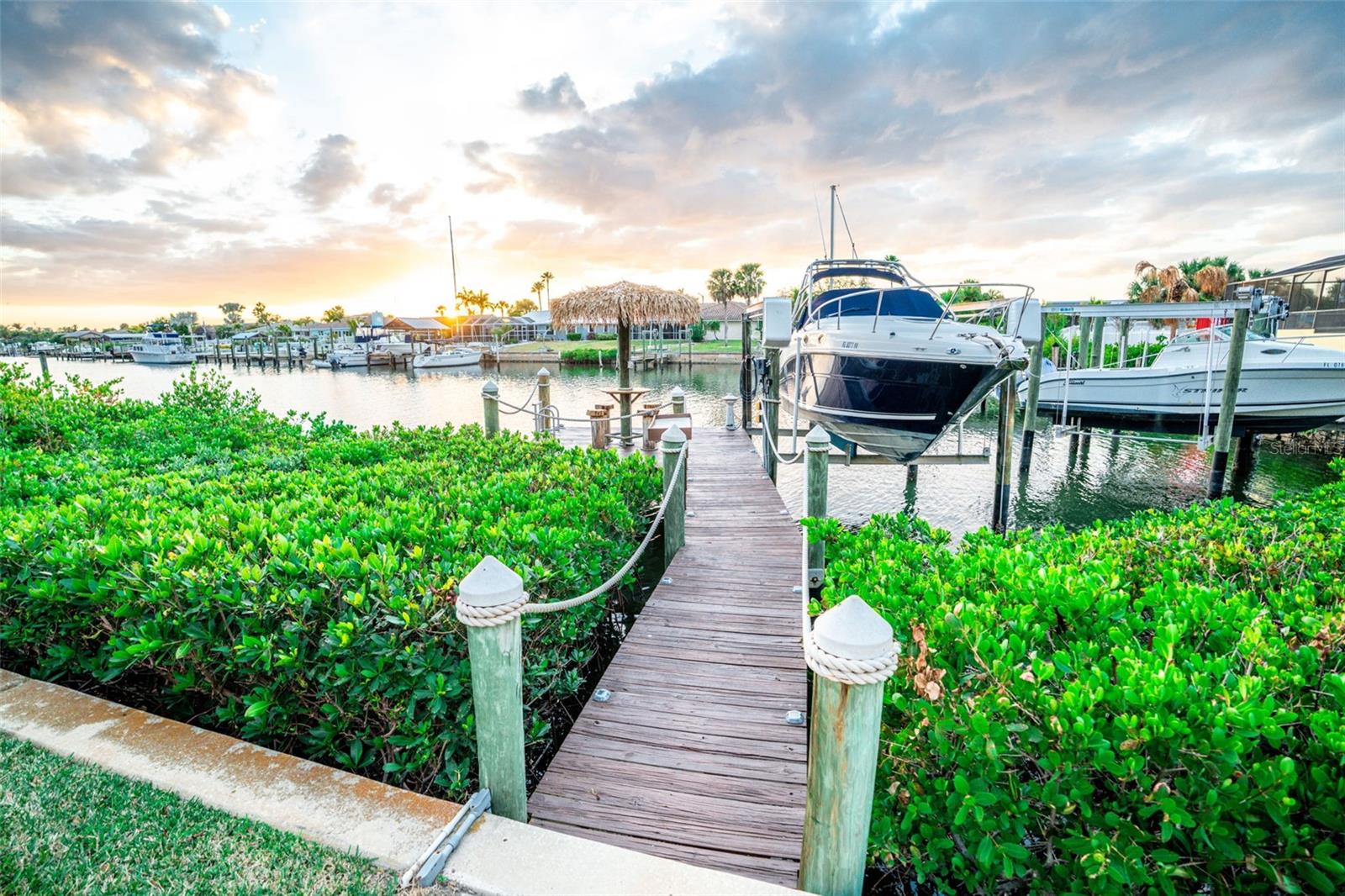 918 SHAGOS DR, APOLLO BEACH, FL, 33572