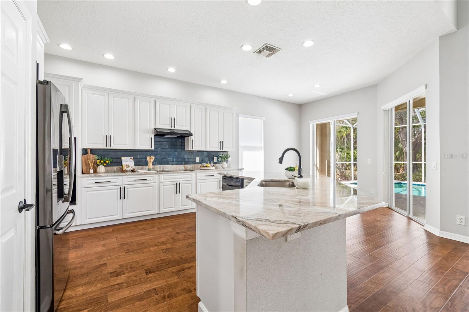 10162 DEERCLIFF DR, TAMPA, FL, 33647