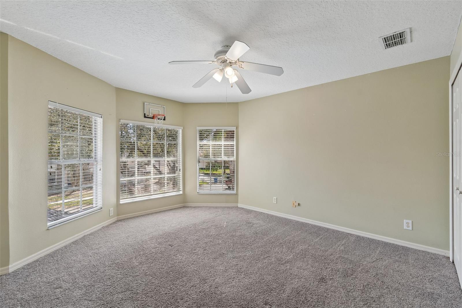 10162 DEERCLIFF DR, TAMPA, FL, 33647