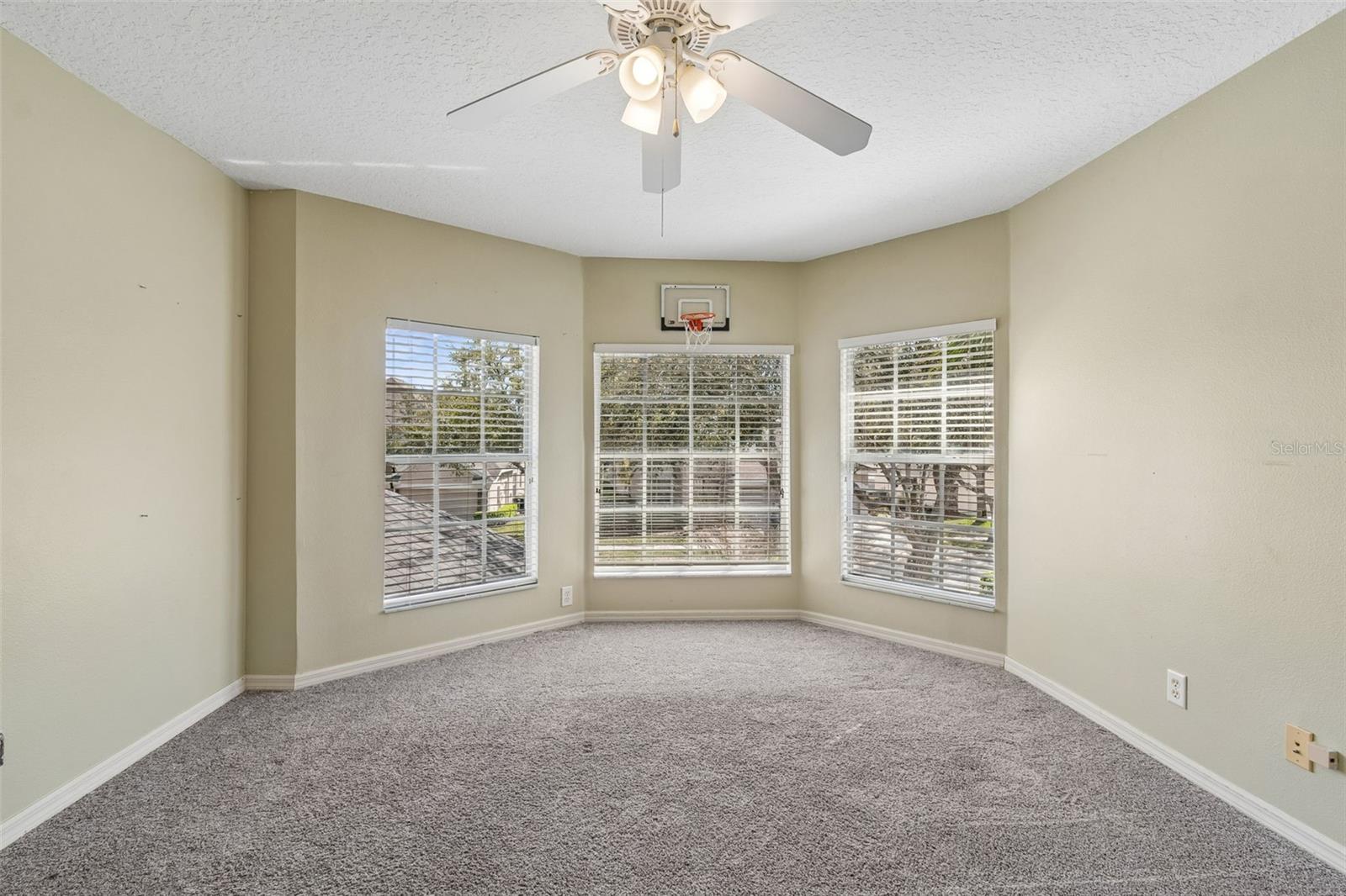 10162 DEERCLIFF DR, TAMPA, FL, 33647