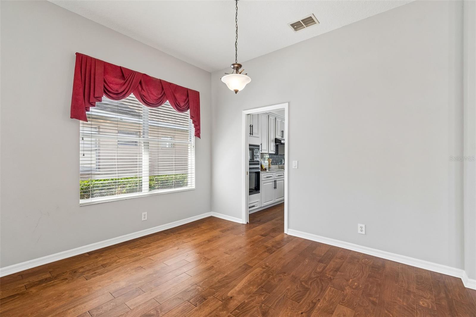 10162 DEERCLIFF DR, TAMPA, FL, 33647