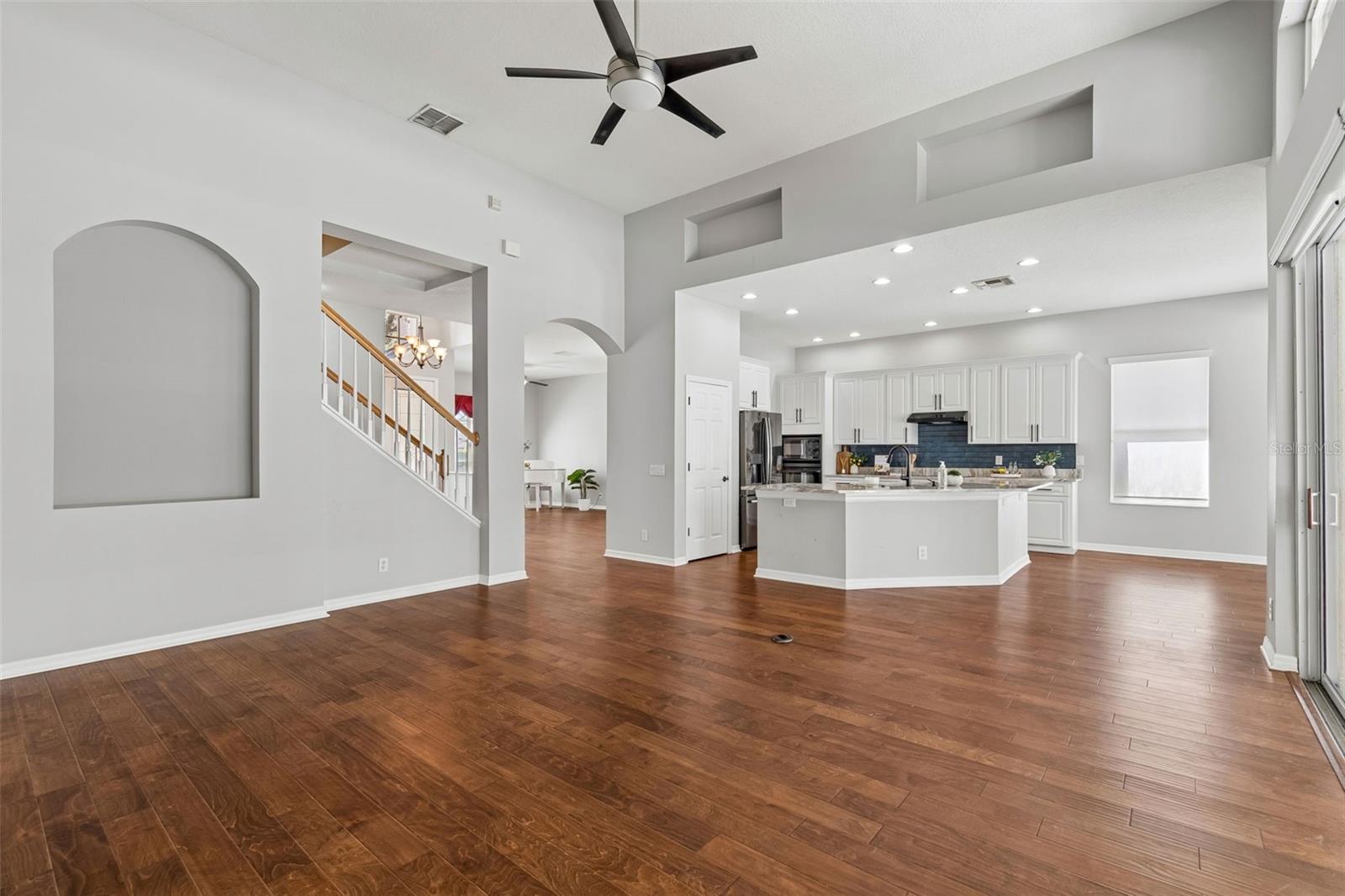 10162 DEERCLIFF DR, TAMPA, FL, 33647