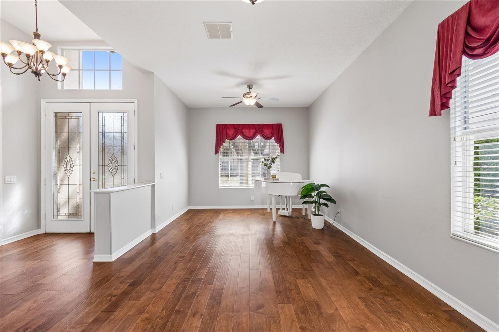 10162 DEERCLIFF DR, TAMPA, FL, 33647