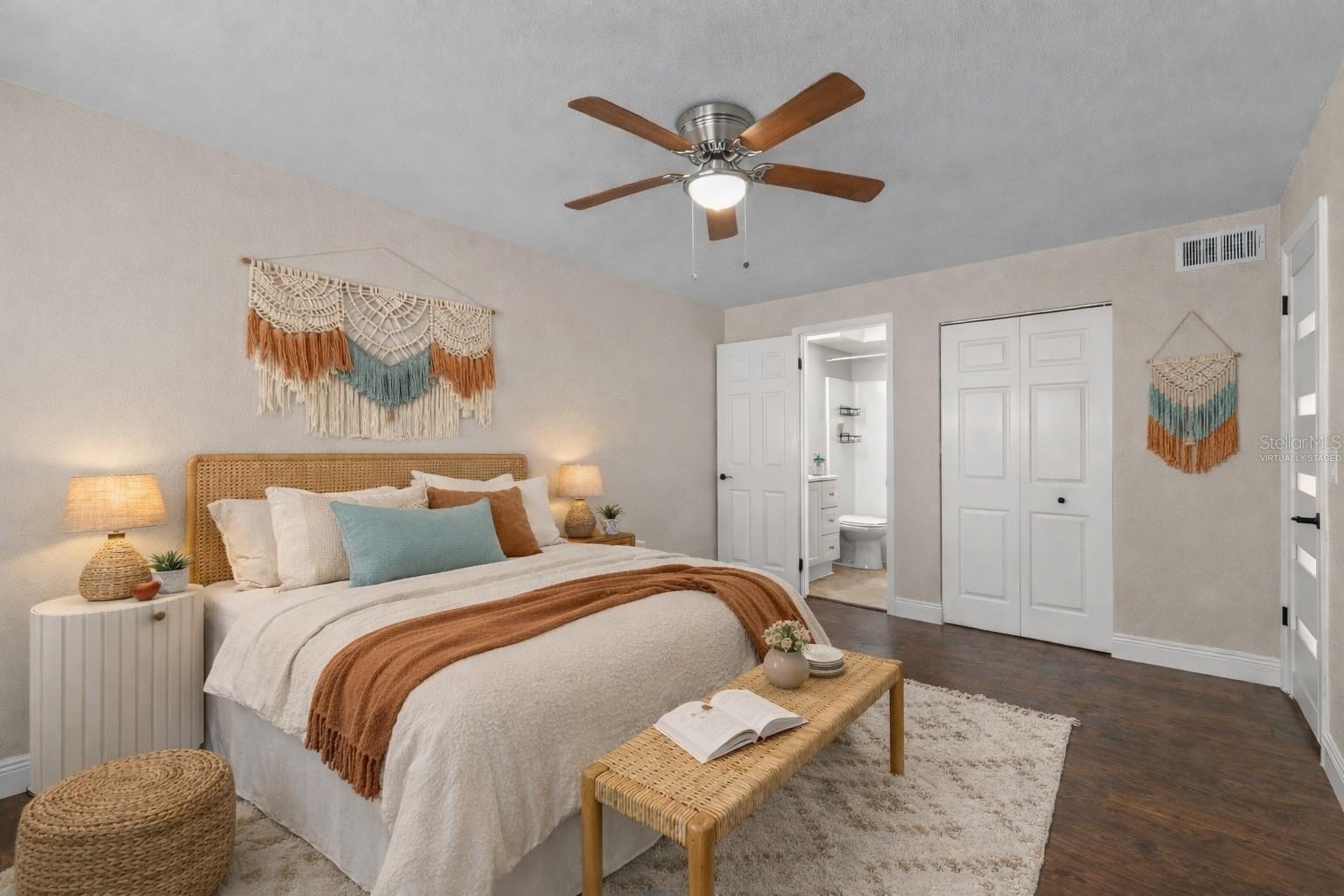 Bedroom / Image Virtually Staged