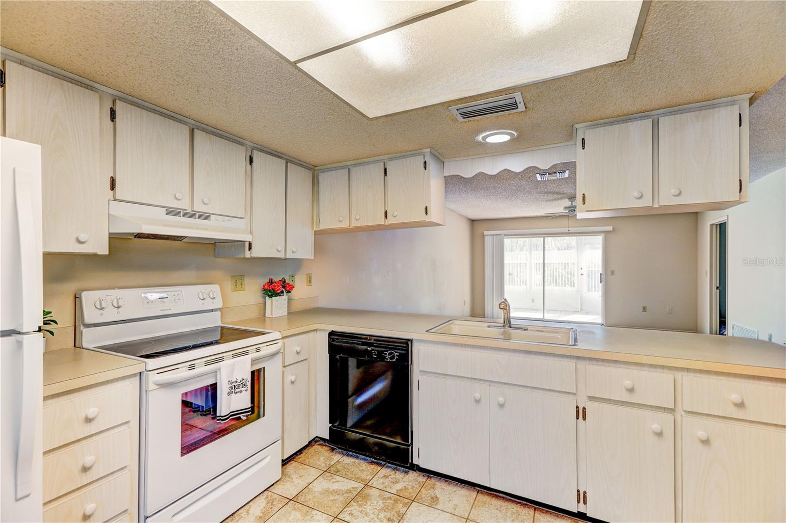trending cabinets