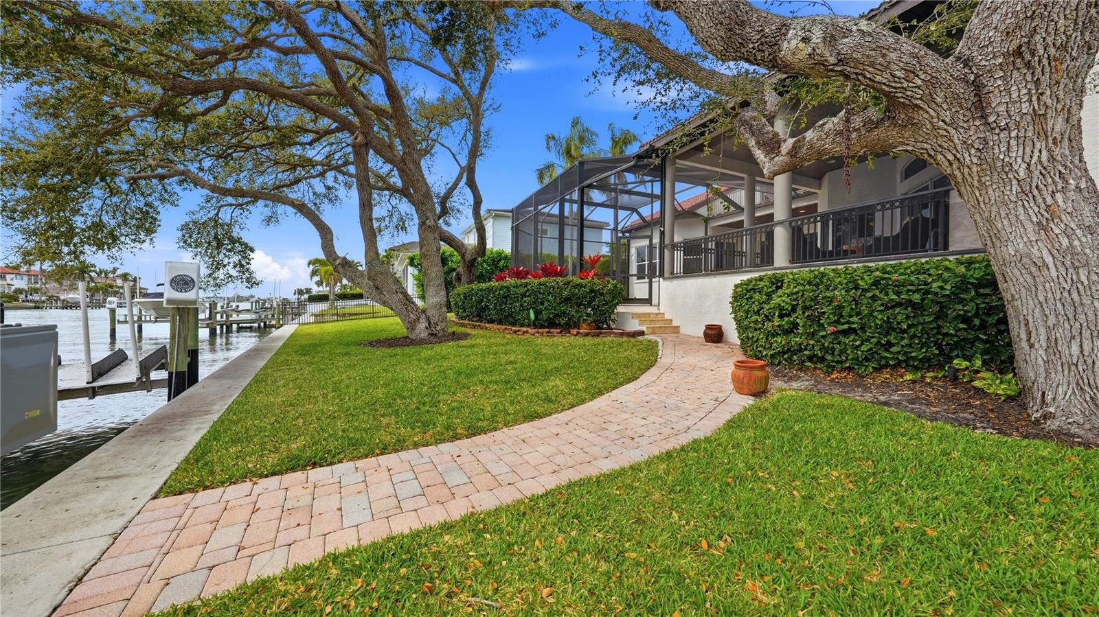 7637 COVE TER, SARASOTA, FL, 34231
