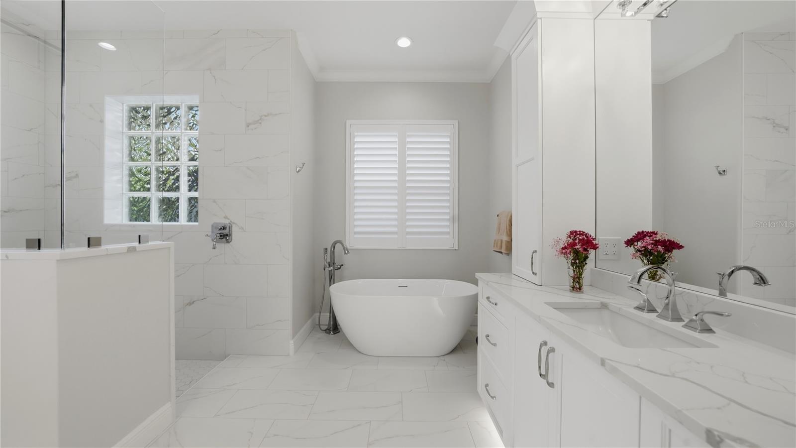 7637 COVE TER, SARASOTA, FL, 34231