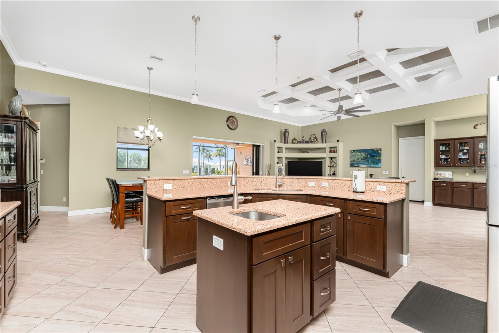174 ROTONDA BLVD E, ROTONDA WEST, FL, 33947