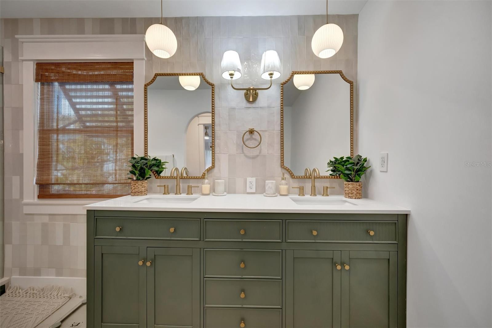 117 81ST ST, HOLMES BEACH, FL, 34217