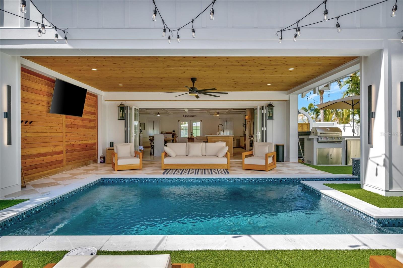 117 81ST ST, HOLMES BEACH, FL, 34217