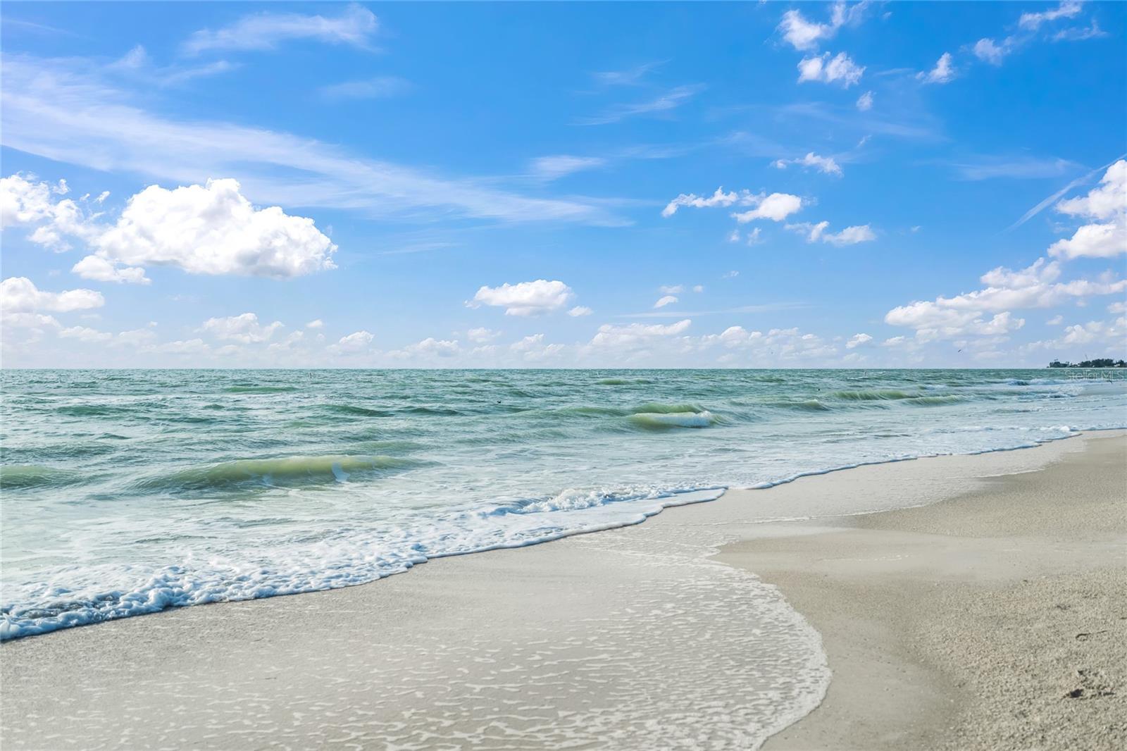 117 81ST ST, HOLMES BEACH, FL, 34217