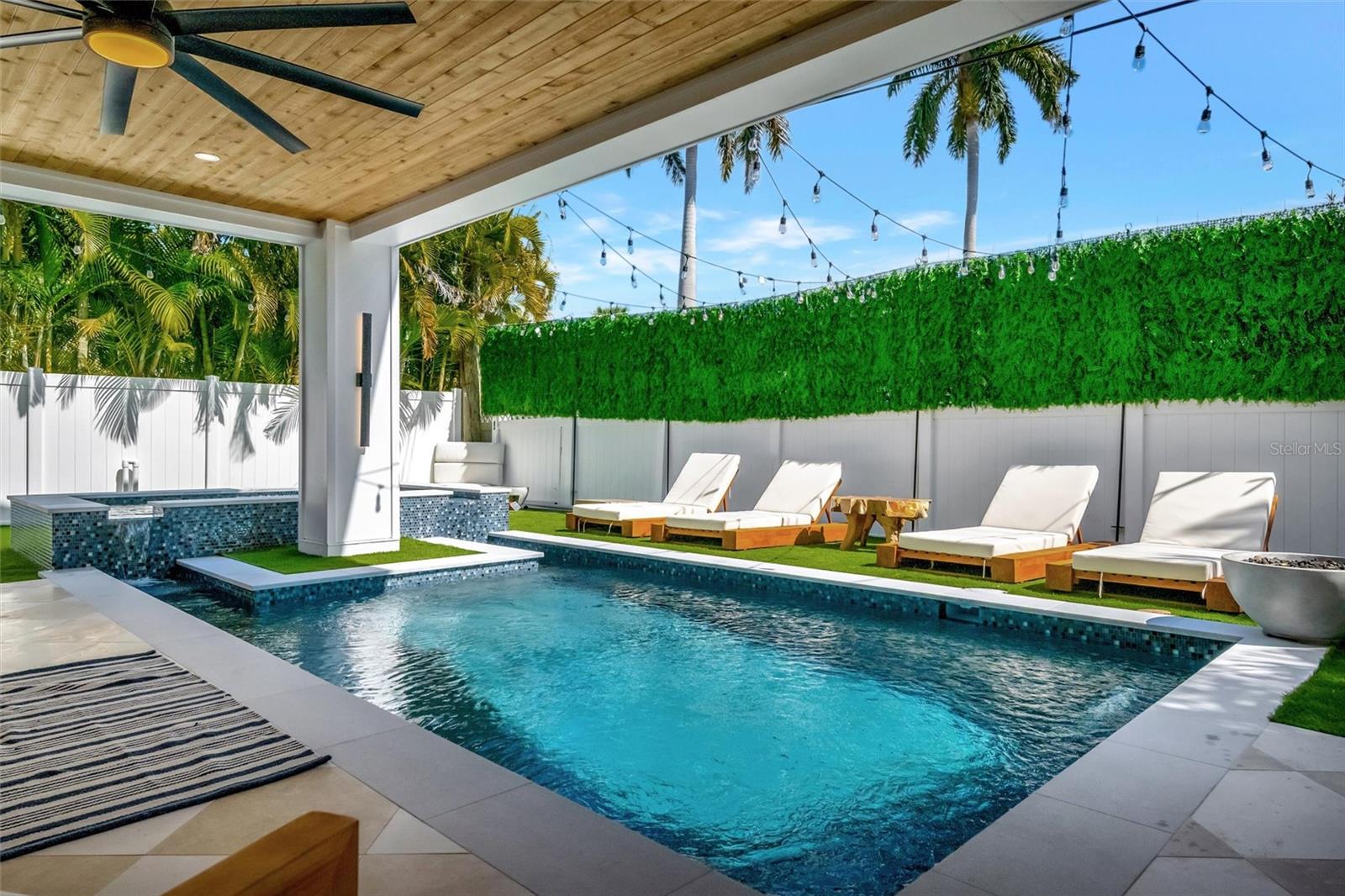 117 81ST ST, HOLMES BEACH, FL, 34217