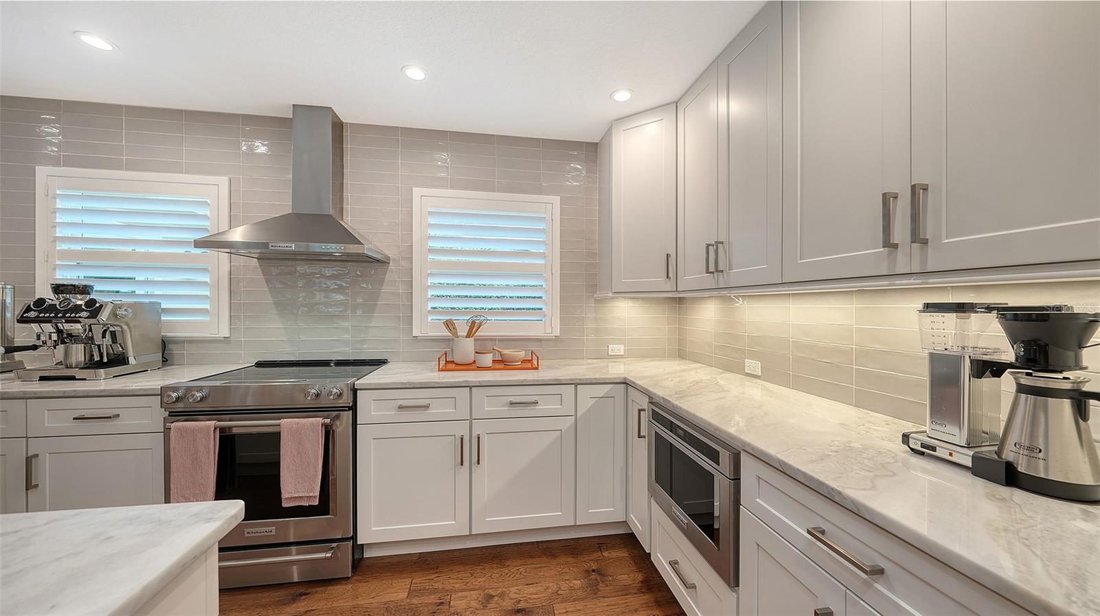 1661 S JEFFERSON AVE, SARASOTA, FL, 34239