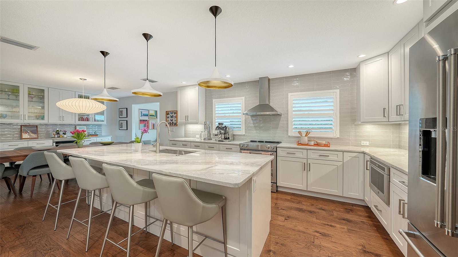 1661 S JEFFERSON AVE, SARASOTA, FL, 34239