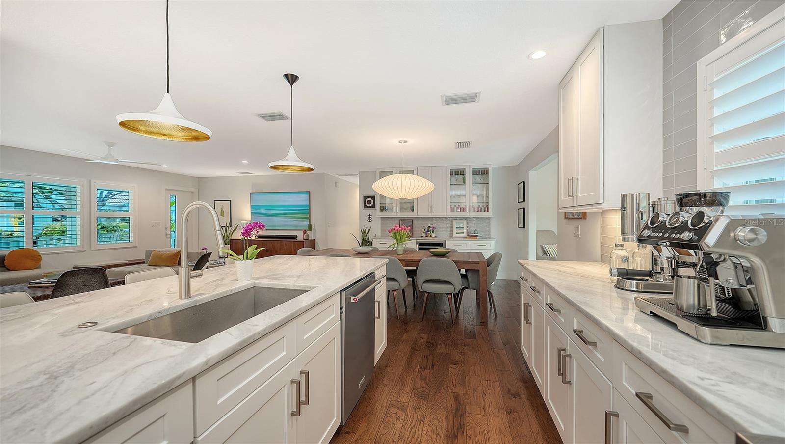 1661 S JEFFERSON AVE, SARASOTA, FL, 34239
