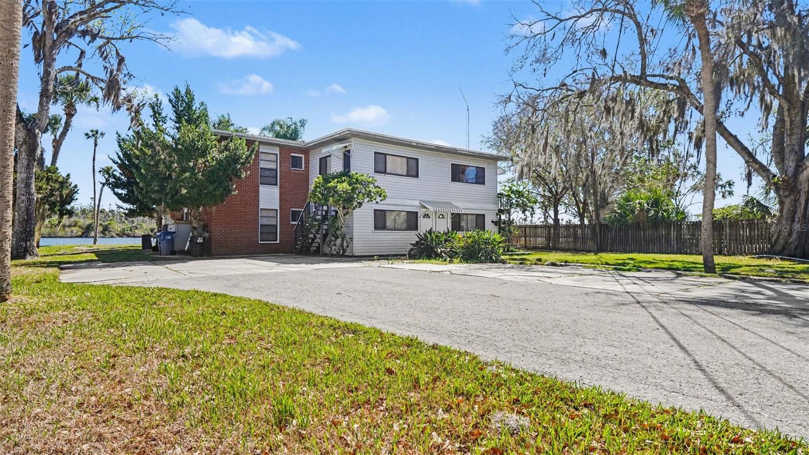 10684 W HALLS RIVER RD #2, HOMOSASSA, FL, 34448