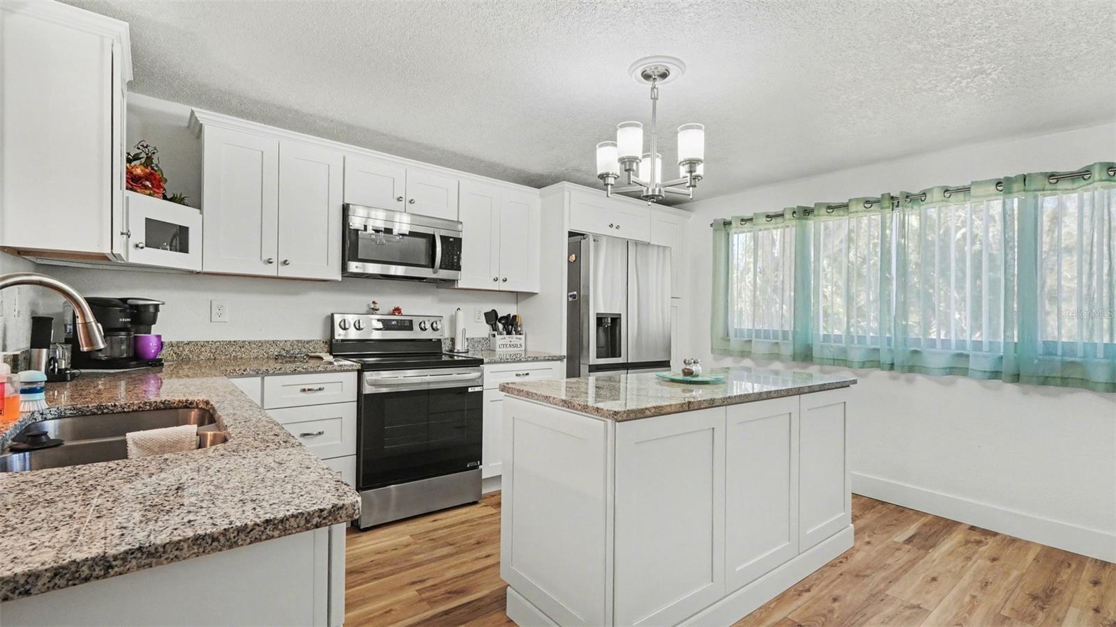 10684 W HALLS RIVER RD #2, HOMOSASSA, FL, 34448