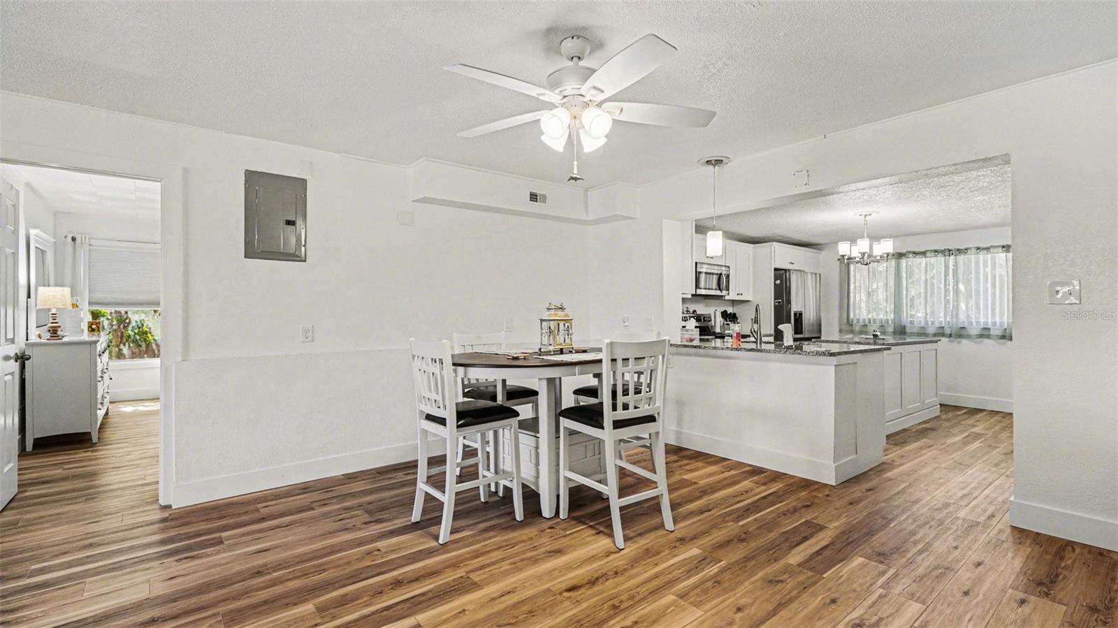 10684 W HALLS RIVER RD #2, HOMOSASSA, FL, 34448